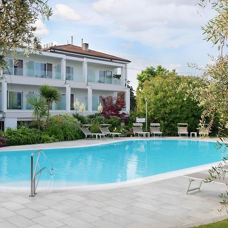 Hotel Giulietta Romeo Λατζίζε Εξωτερικό φωτογραφία