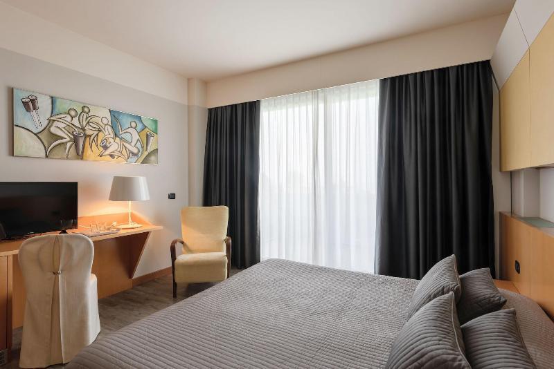 Hotel Giulietta Romeo Λατζίζε Εξωτερικό φωτογραφία