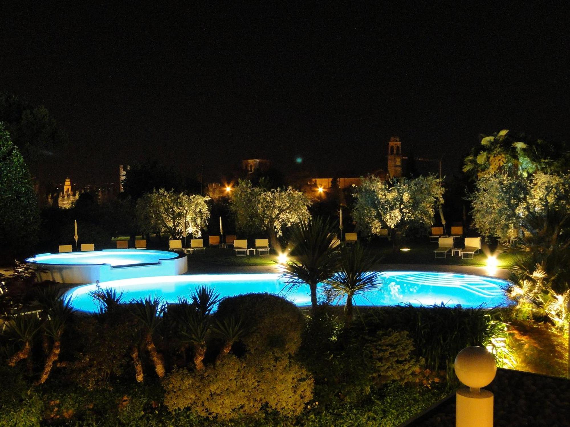 Hotel Giulietta Romeo Λατζίζε Εξωτερικό φωτογραφία