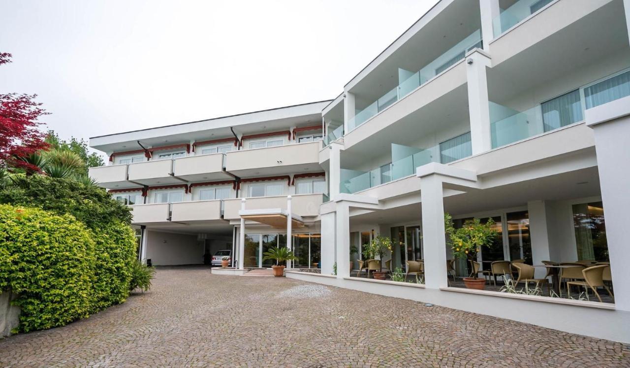 Hotel Giulietta Romeo Λατζίζε Εξωτερικό φωτογραφία