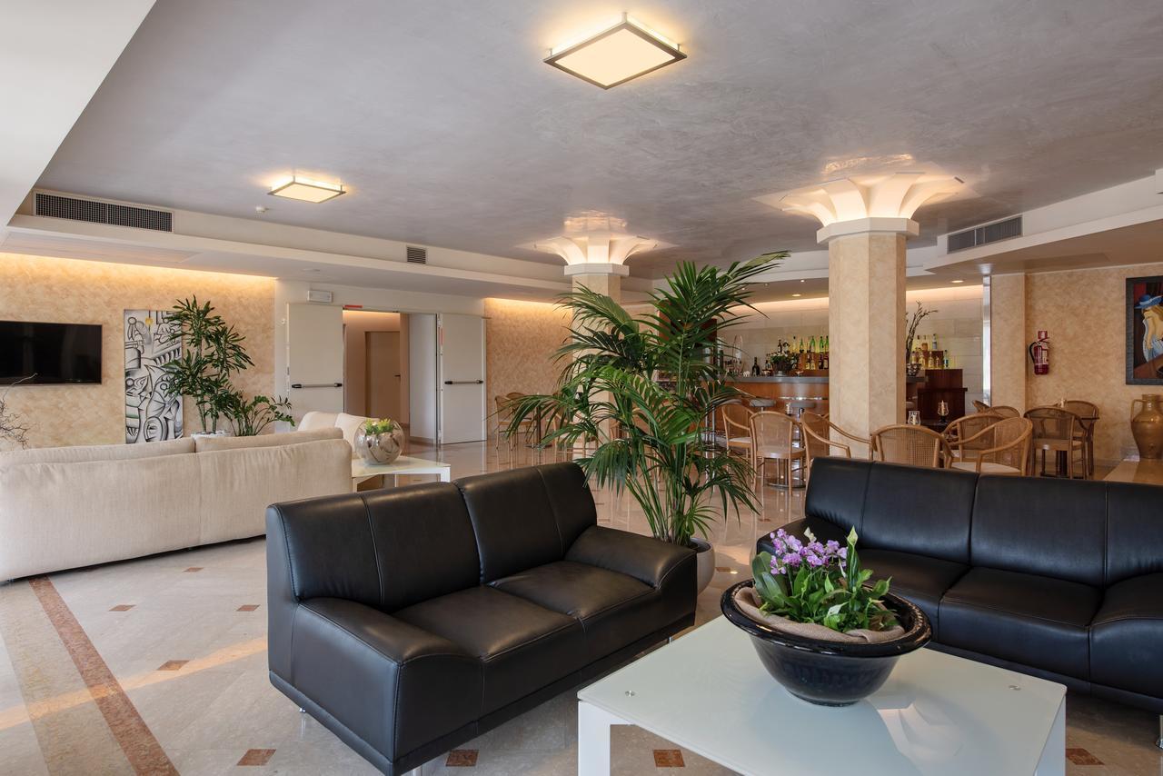Hotel Giulietta Romeo Λατζίζε Εξωτερικό φωτογραφία